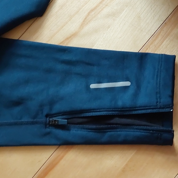 Asics winter running leggings, NWT, XS - Picture 3 of 5